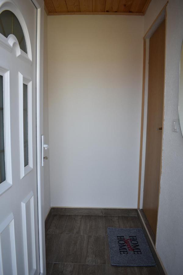 זבליאק Apartments Avramovic - Bungalow מראה חיצוני תמונה