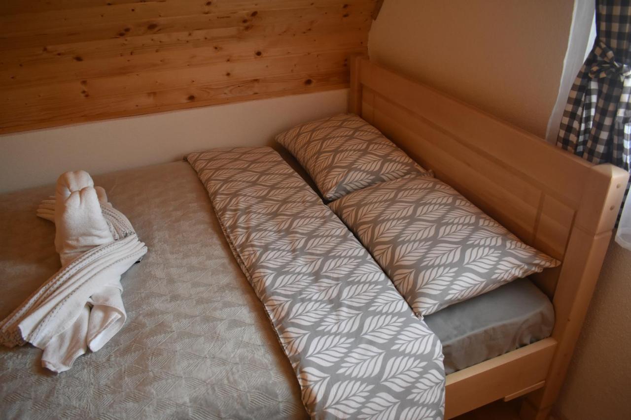זבליאק Apartments Avramovic - Bungalow מראה חיצוני תמונה